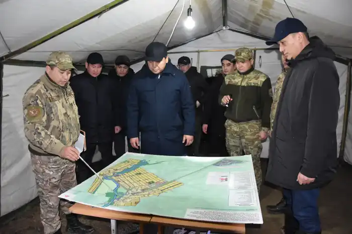 ТУРКЕСТАН: УСИЛЕНИЕ МЕР ПО ПРЕДУПРЕЖДЕНИЮ ЧРЕЗВЫЧАЙНЫХ СИТУАЦИЙ В САУРАНСКОМ РАЙОНЕ В РЕАКЦИИ НА ПЛОХУЮ ПОГОДУ {city2}