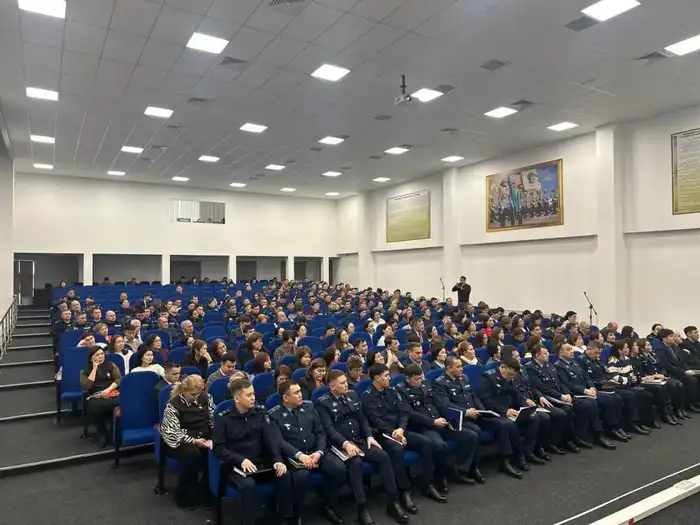 «Закон и порядок»: в Астане обсудили вопросы профилактики правонарушений и экстремизма среди несовершеннолетних (2)