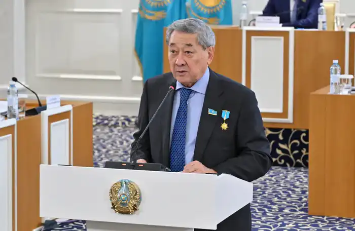 Новая Конституция Казахстана: гарантии для пожилых граждан и защита личных данных {city2}