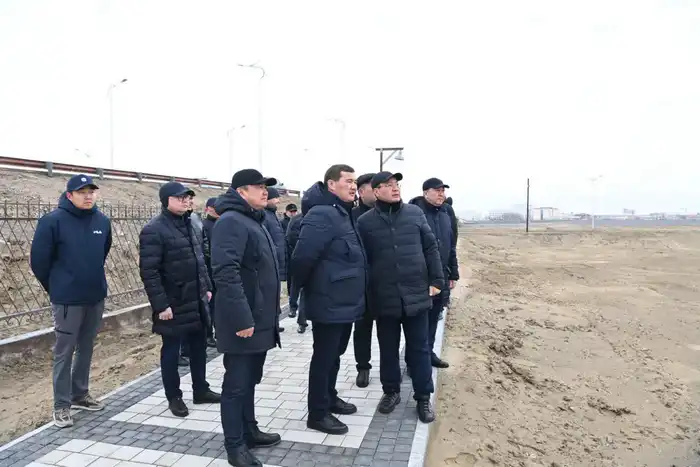 Глава региона осмотрел строительные площадки (8)