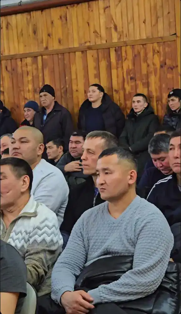 Прокурор Нурхан Аштархан провел встречу с коллективом АО "Астана-Теплотранзит" по вопросам соблюдения законодательства {city2}