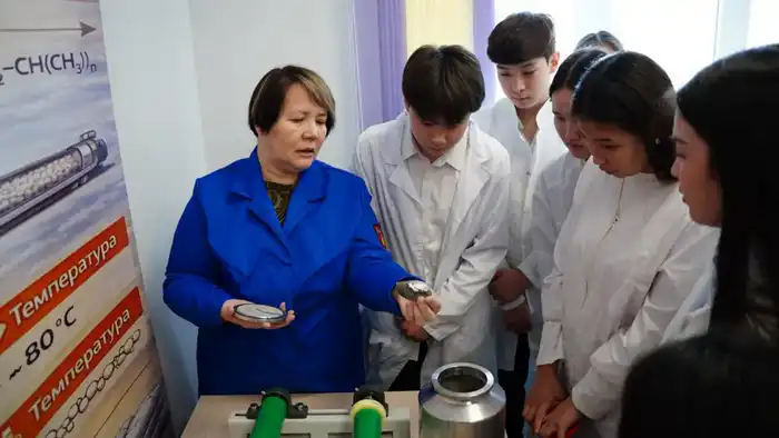 Ученые Utebayev University открыли международную лабораторию для разработки экологически чистой упаковки {city2}