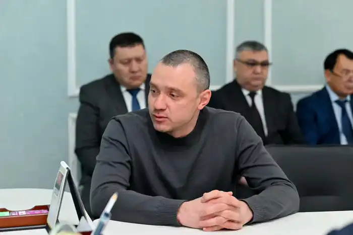 Аким области пообещал контроль за решением проблем граждан после приема {city2}