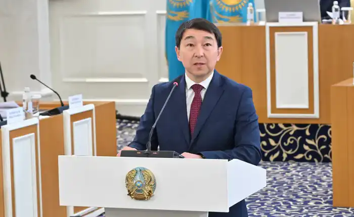 Тенге станет национальной валютой в новой Конституции {city2}