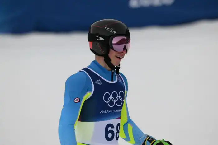 Ростислав Хохлов не завершил слалом на Олимпийских играх в Милане из-за погодных условий {city2}