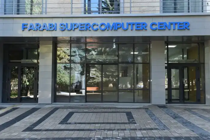 Суперкомпьютерный центр КазНУ: цифровая модель предсказывает погоду, как художник рисует картины будущего {city2}