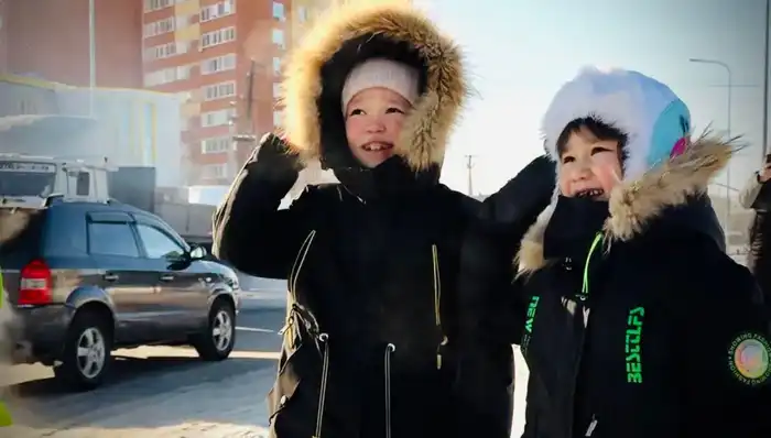 Забота о безопасности детей на дорогах: действия столичной полиции и роль взрослых {city2}