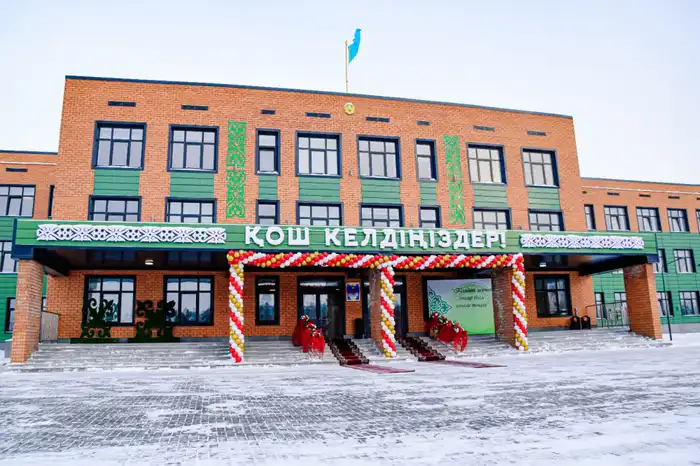 В Рудном открылась школа на 900 мест с государственным языком обучения (9)