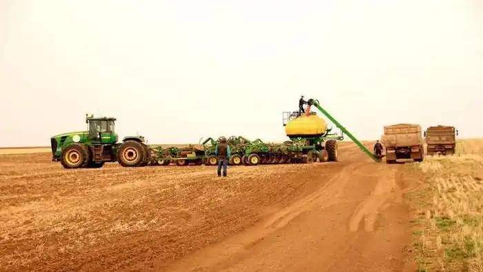 Успешная подготовка аграриев Карагандинской области к весенней посевной обеспечит рост сельскохозяйственного производства {city2}