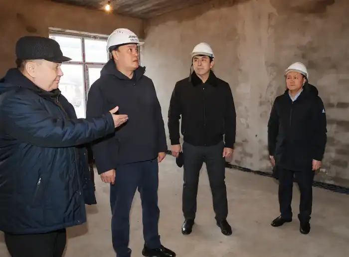 Аким Жамбылской области проверил реализацию проектов в образовании, жилищной политике и сельском хозяйстве {city2}