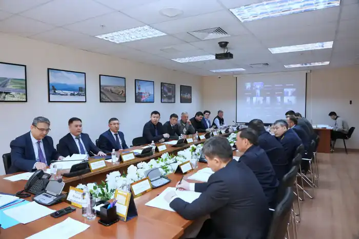 В Министерстве транспорта Республики Казахстан подведены итоги 2025 года по вопросам расследования происшествий и инцидентов на воздушном, железнодорожном и водном транспорте (7)