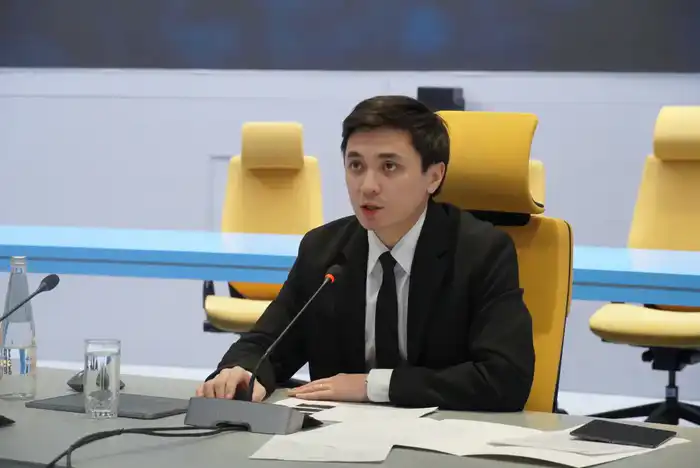 Обучение сотрудников акиматов цифровым инструментам и искусственному интеллекту в Казахстане {city2}