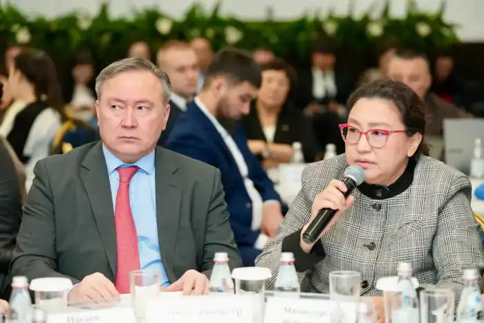 В Казахстане обновляют профстандарты нефтегазовой отрасли (6)