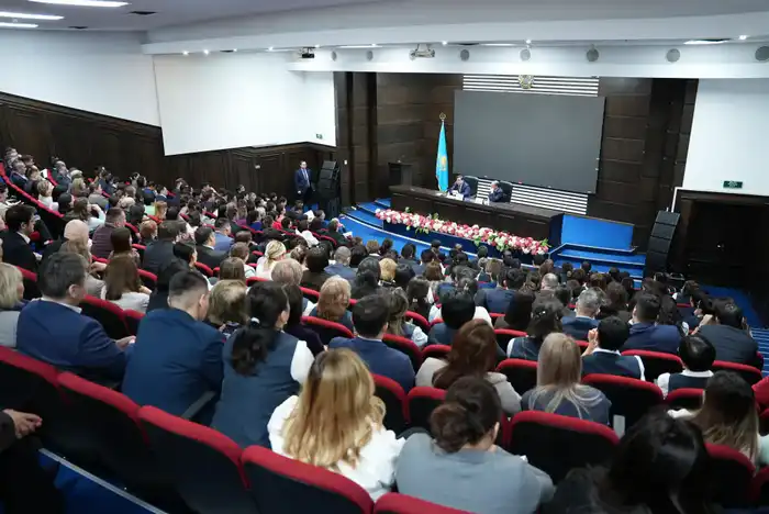 Внедрение принципов «Адал азамат»: новые горизонты для государственной службы {city2}