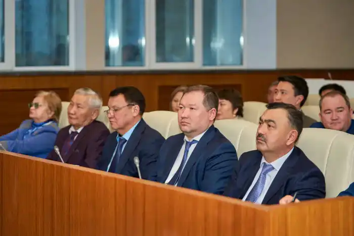 В ВКО обсудили актуальные вопросы инвестиций, туризма, АПК, продовольственной безопасности, цифровизации (4)