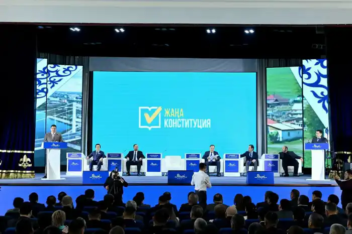 Новая Конституция – глубоко проработанный, качественный документ, направленный на всестороннюю защиту национальных интересов и прав человека (4)