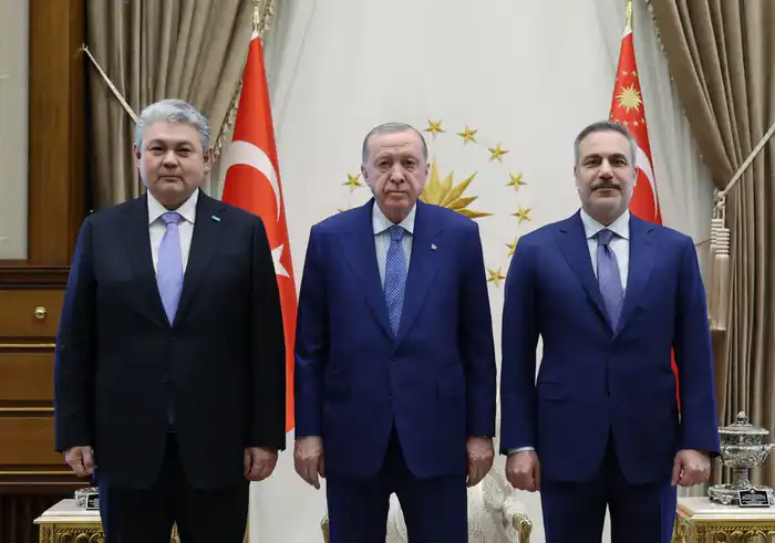 Казахстанский министр иностранных дел Ермек Кошербаев встретился с президентом Турции Реджепом Тайипом Эрдоганом для обсуждения двусторонних отношений {city2}