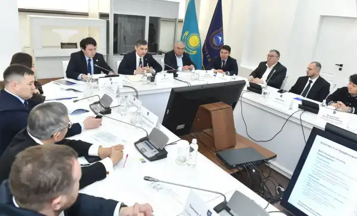 КазНУ и Минэнерго обсудили новый центр компетенций {city2}