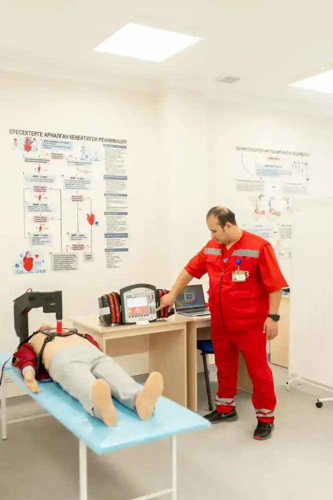 В МАНГИСТАУСКОЙ ОБЛАСТИ ОТКРЫЛАСЬ НОВАЯ СТАНЦИЯ СКОРОЙ И НЕОТЛОЖНОЙ МЕДИЦИНСКОЙ ПОМОЩИ (3)