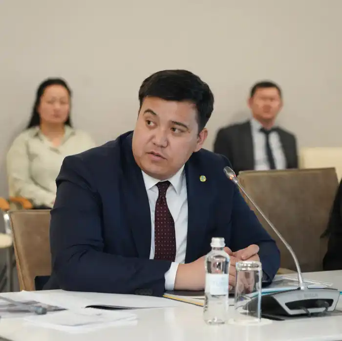 В ТУРКЕСТАНСКОЙ ОБЛАСТИ ПРИВЕДУТ В ПОРЯДОК УЛИЦЫ НЕСКОЛЬКИХ РАЙОНОВ И ГОРОДОВ И УЛУЧШАТ АРХИТЕКТУРУ ОБЪЕКТОВ (2)