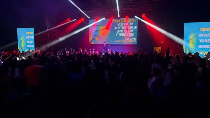 Около 2 тысяч молодых жителей Карагандинской области поддержали проект новой Конституции (2)