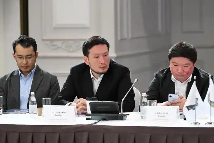Дархан Сатыбалды провел встречу с инвесторами и предпринимателями Алматы (4)