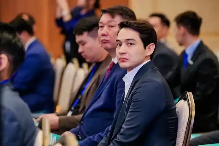 В Астане прошла экспертная встреча по обсуждению проекта новой Конституции (9)