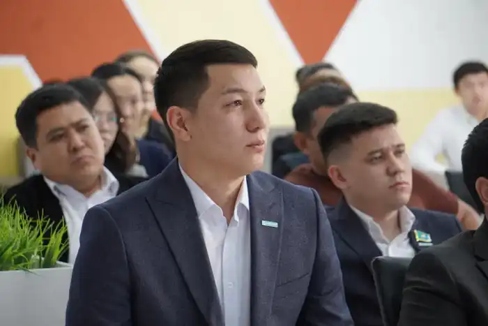 В Алматинской области состоялся диалог с молодёжью о новой Конституции (6)