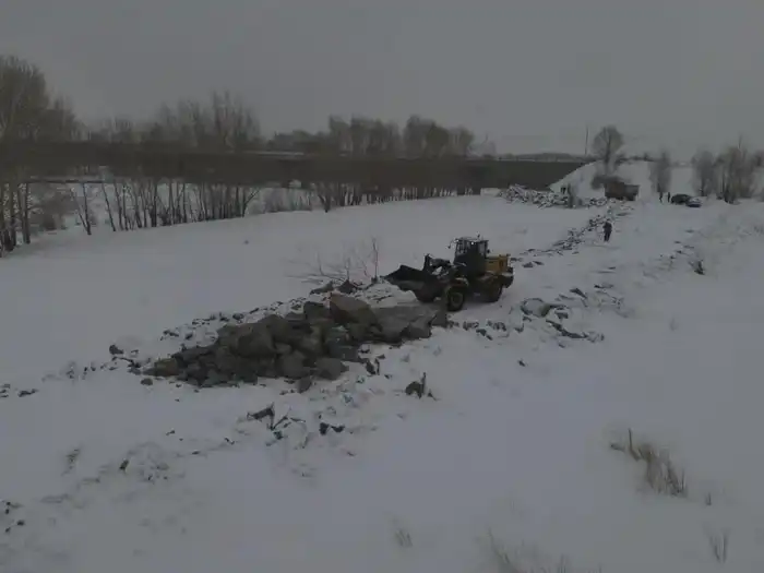 В Усть-Каменогорске ведется подготовка к паводковому периоду (2)