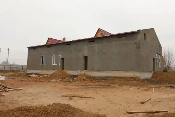 Сарыагаш: Строительство 34 детских площадок в разгаре {city2}