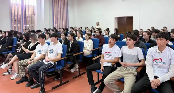 «Таза Қазақстан»: в Жетісу в рамках экологической программы прошла встреча с молодежью (2)