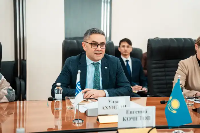 Обсуждение подготовки к референдуму по новой Конституции Казахстана с участниками ОБСЕ {city2}