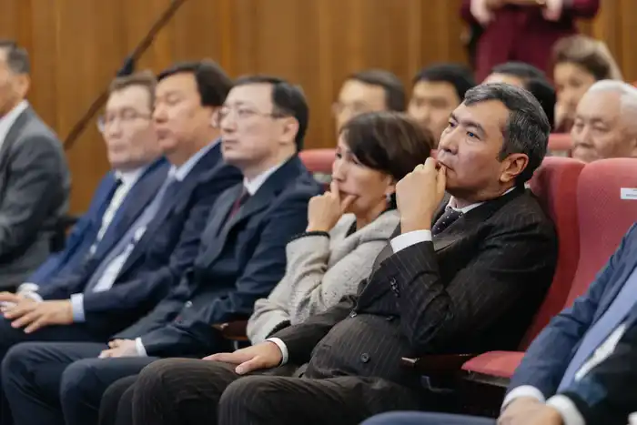 Об итогах работы за 2025 год и задачах на 2026 год в социально-трудовой сфере рассказали на расширенном заседании Коллегии МТСЗН РК (2)