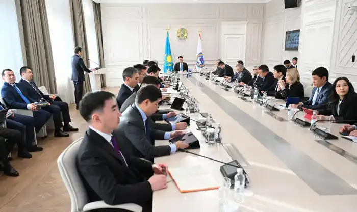 Обсуждение конституционной реформы в Алматы: новые перспективы для граждан и управления {city2}