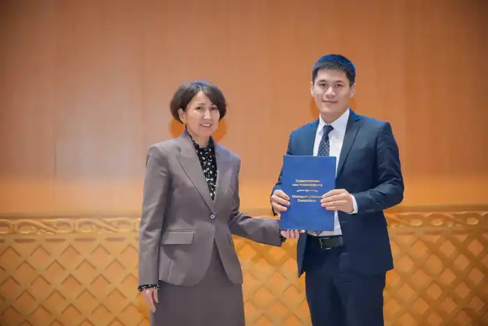 Поручение Главы государства: 14 молодых ученых стали обладателями новых квартир (6)