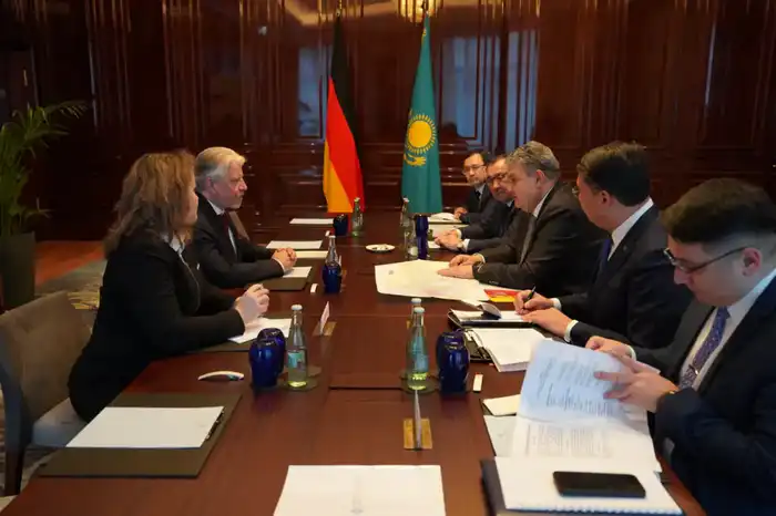 Глава МИД Казахстана в рамках визита в Германию провёл ряд двусторонних встреч (4)