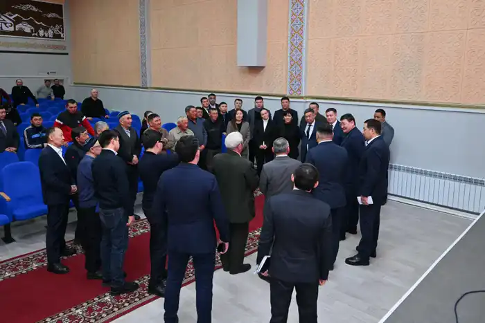 Обсуждение развития инфраструктуры и спорта в селе Жантикей {city2}