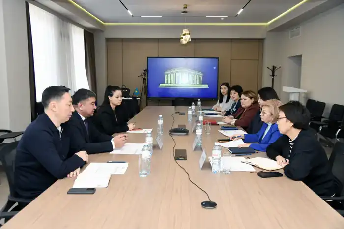 Сотрудничество Университета Абая и Иле-Алатауского парка: формирование экологической ответственности у молодежи {city2}