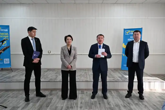 Работники АО 'Актобе ТЭЦ' обсудили положения новой Конституции {city2}