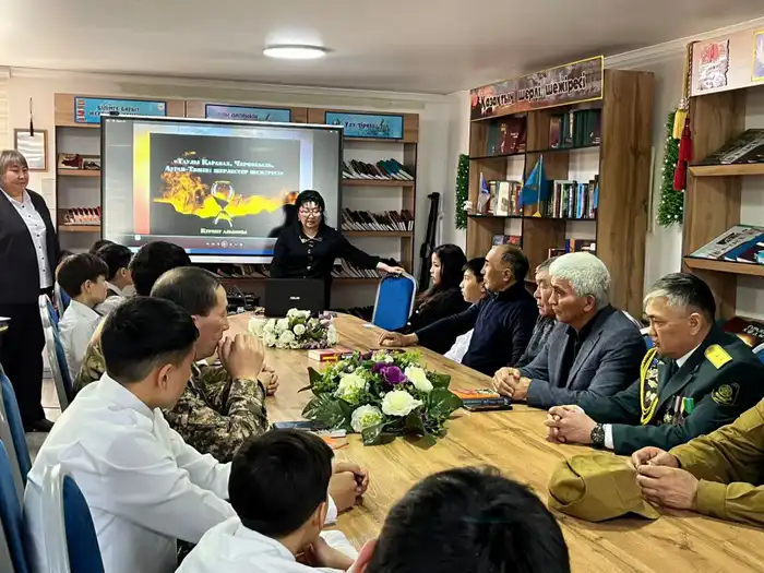 В Усть-Каменогорске молодежь и ветераны обсудили важность сохранения исторической памяти {city2}