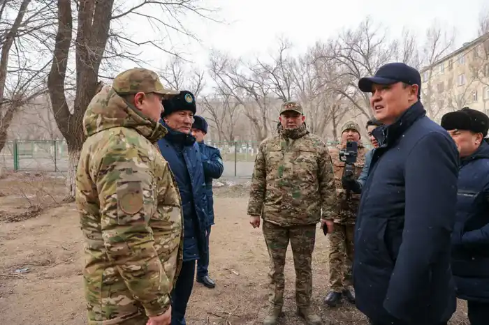 Е. Карашукеев проинспектировал ход ликвидации последствий ЧС в Сарысуском районе (9)