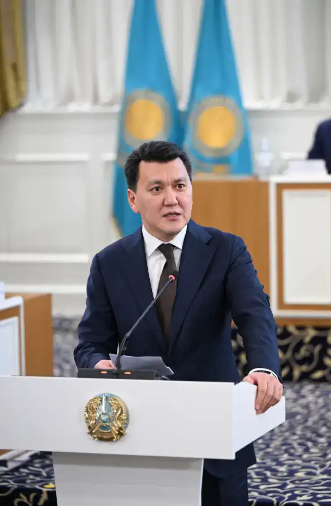 Жаңа Конституция: Азаматтардың үнінен туындаған құқықтық симфония – Ерлан Қарин {city2}