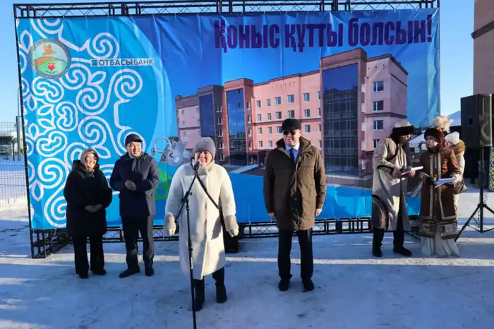 В микрорайоне «Астана» ключи от новых квартир получили 43 семьи (10)