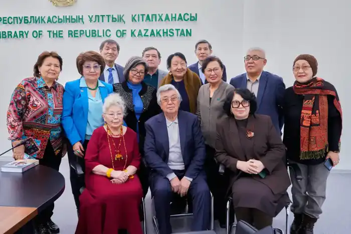 Творческое наследие Магиры Кожахметовой представили в Алматы (4)