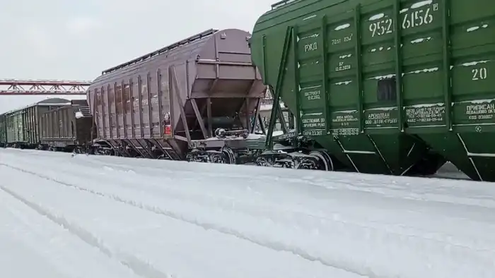 Правительство нацелено на увеличение объемов транзитных перевозок до 55 млн тонн в этом году {city2}