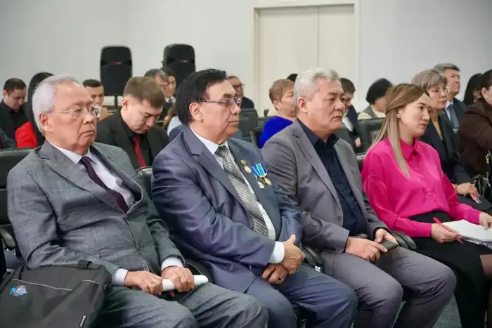 В Астане состоялось открытое общественное обсуждение изменений в новую Конституцию (7)