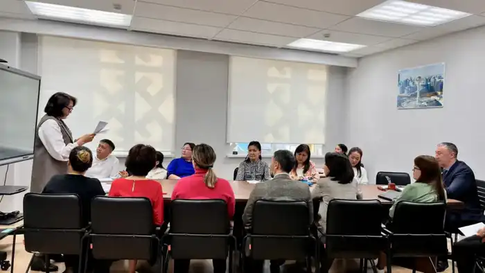 Обсуждение обновленного проекта Конституции Казахстана в Астане {city2}