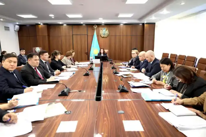 Отчеты в сторону: что на самом деле важно в школе? {city2}