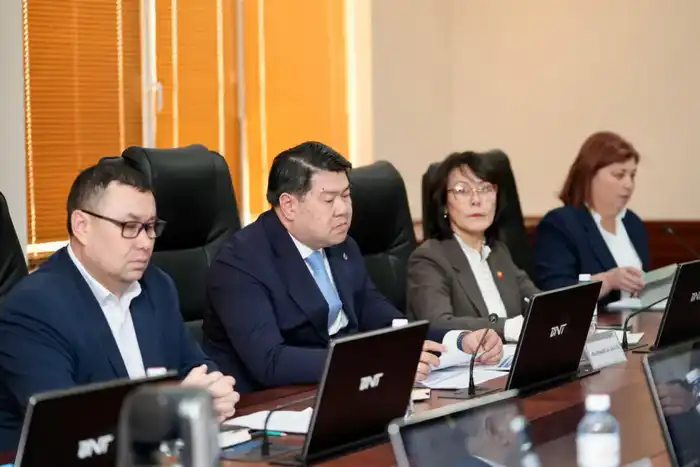 Как Минэнерго решает трудовые конфликты? {city2}