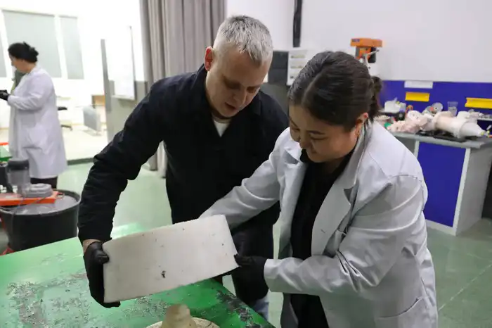 Фибробетонные сердца: как молодые ученые Satbayev University оживляют машиностроение {city2}